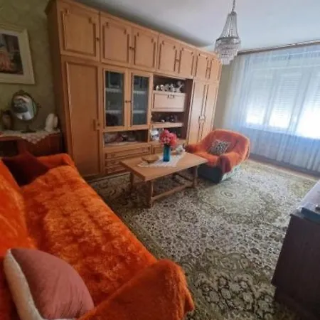Apartment Madona *